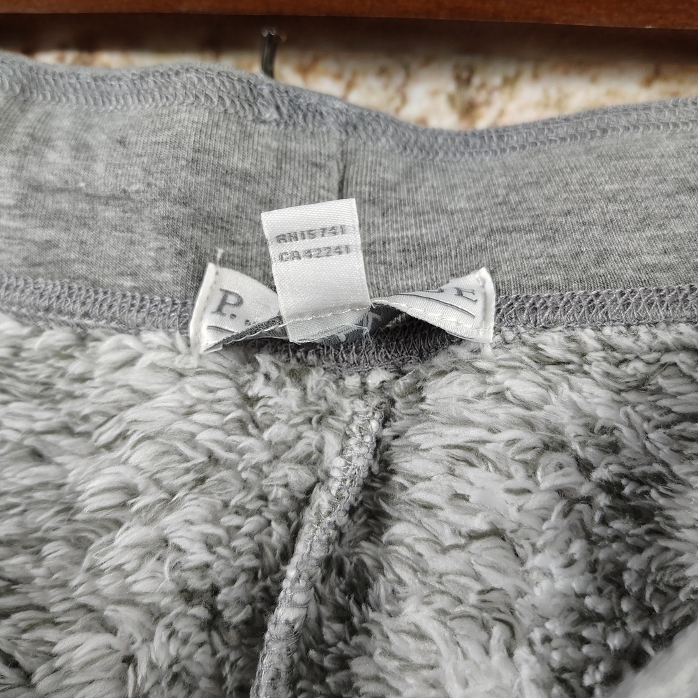 PJ Salvage Heather Gray Faux Fur Shorts Size Small - Picture 6 of 9